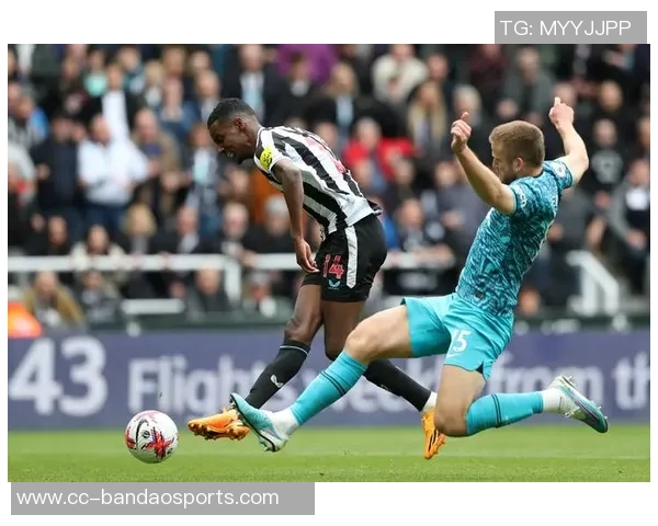 热刺青训新星拜菲尔德正式签约职业生涯首份合同展望未来