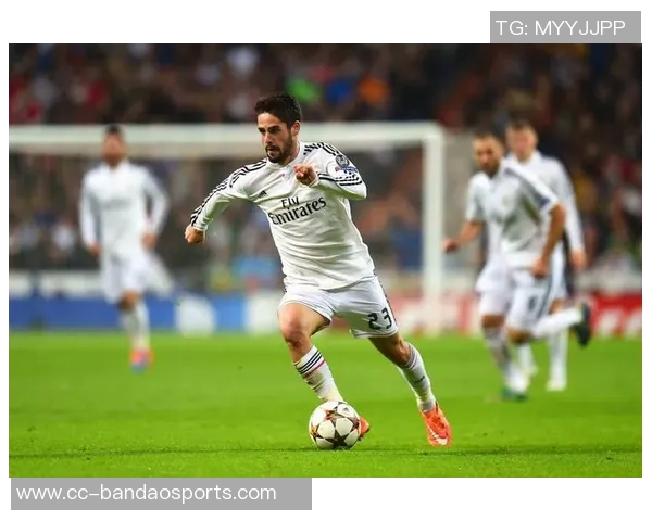 皇马关注19岁荷兰中场斯米特转会费预计超6000万欧元