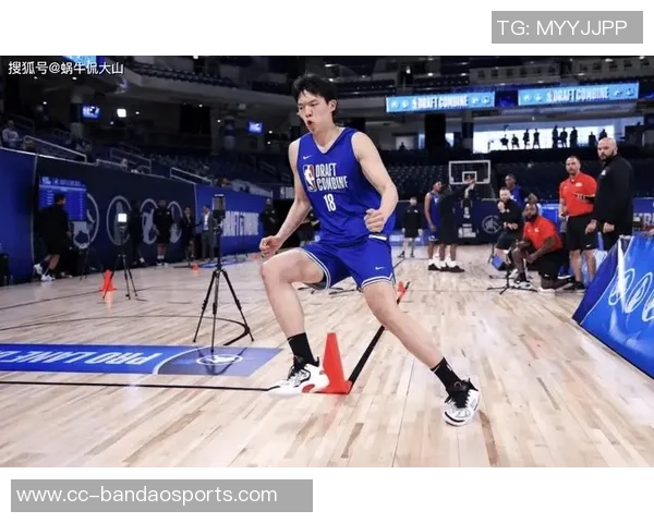 杨瀚森全场表现惊艳14分17板2助2帽展现内线霸主风范